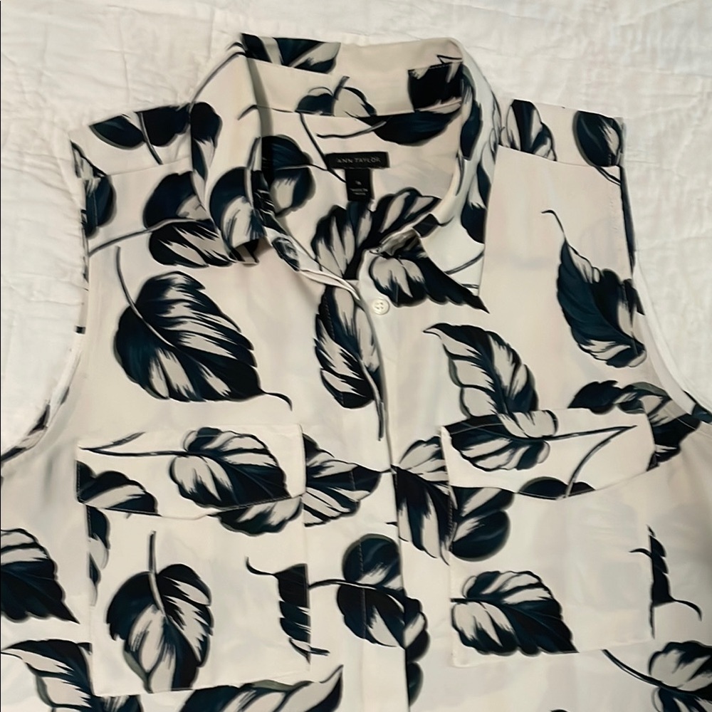 Ann Taylor Black and White Leaf Print Blouse